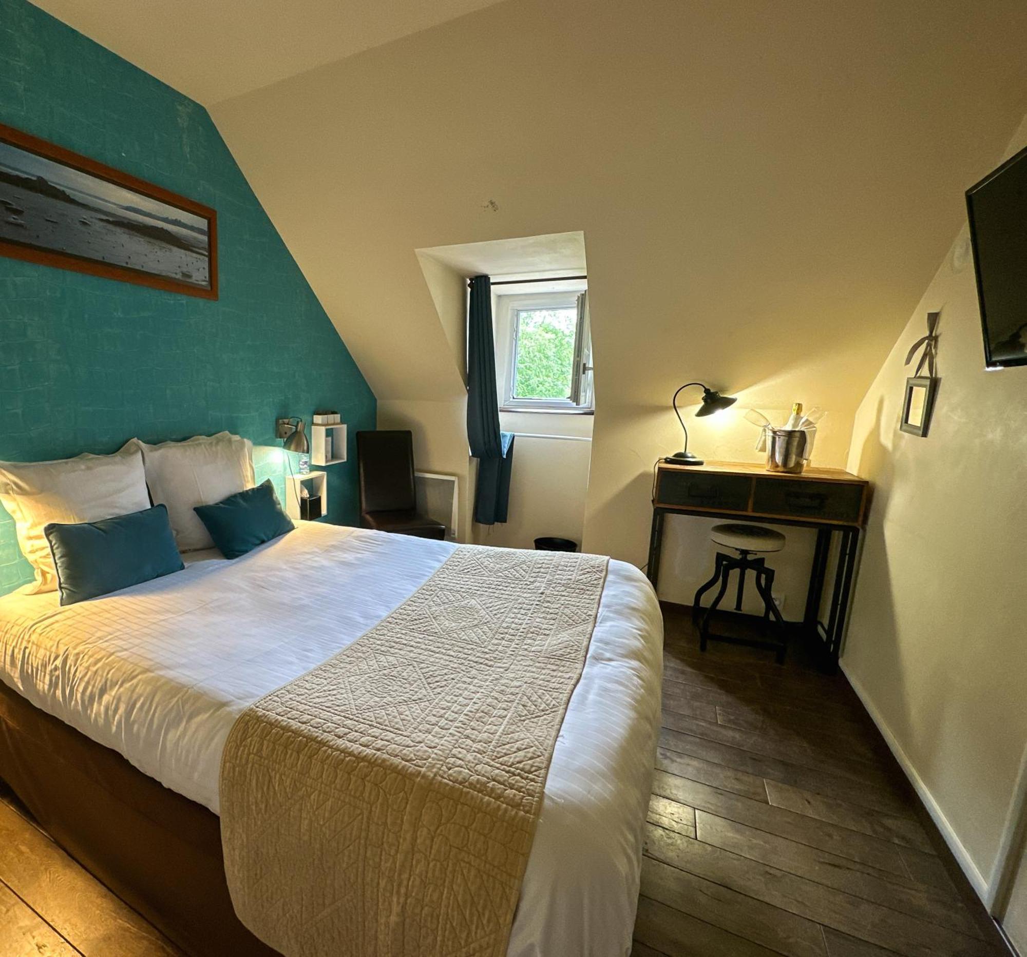 Logis hôtel Le Manoir Des Portes Lamballe Extérieur photo