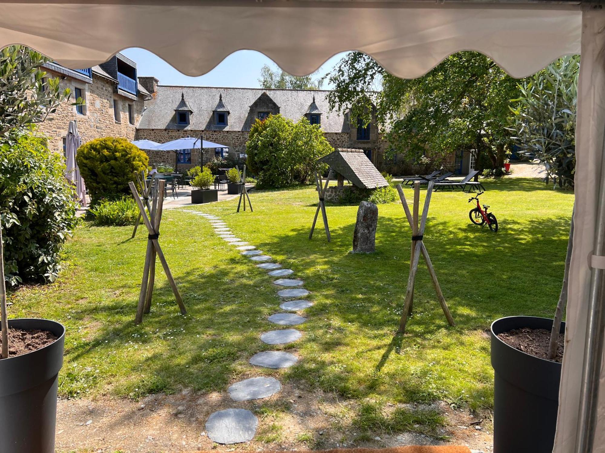 Logis hôtel Le Manoir Des Portes Lamballe Extérieur photo