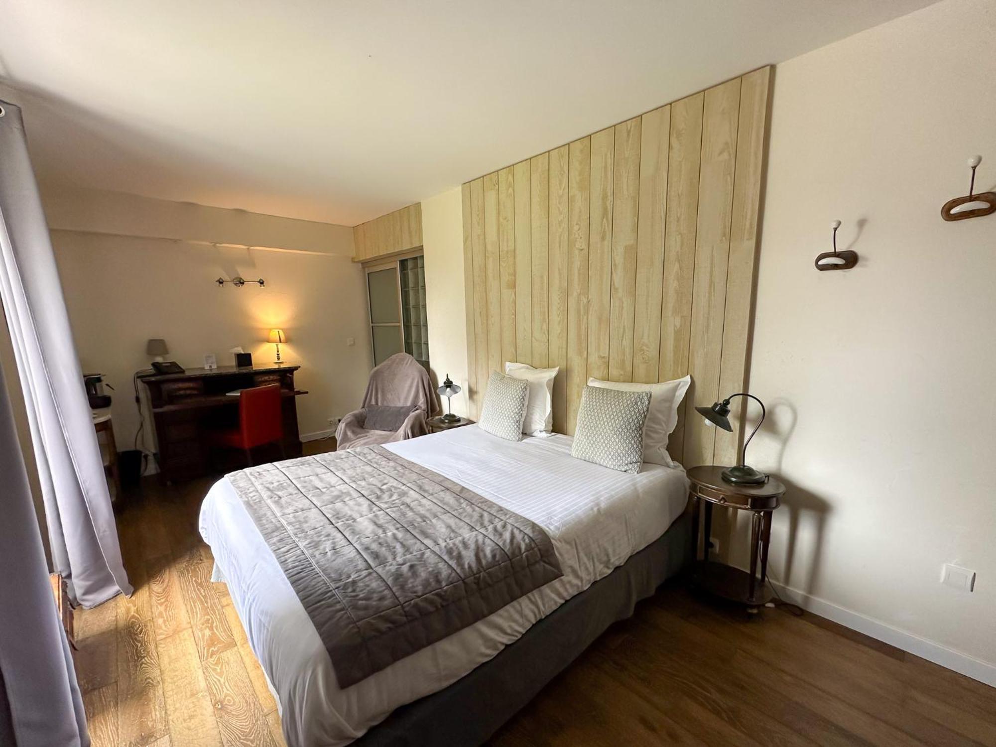 Logis hôtel Le Manoir Des Portes Lamballe Extérieur photo